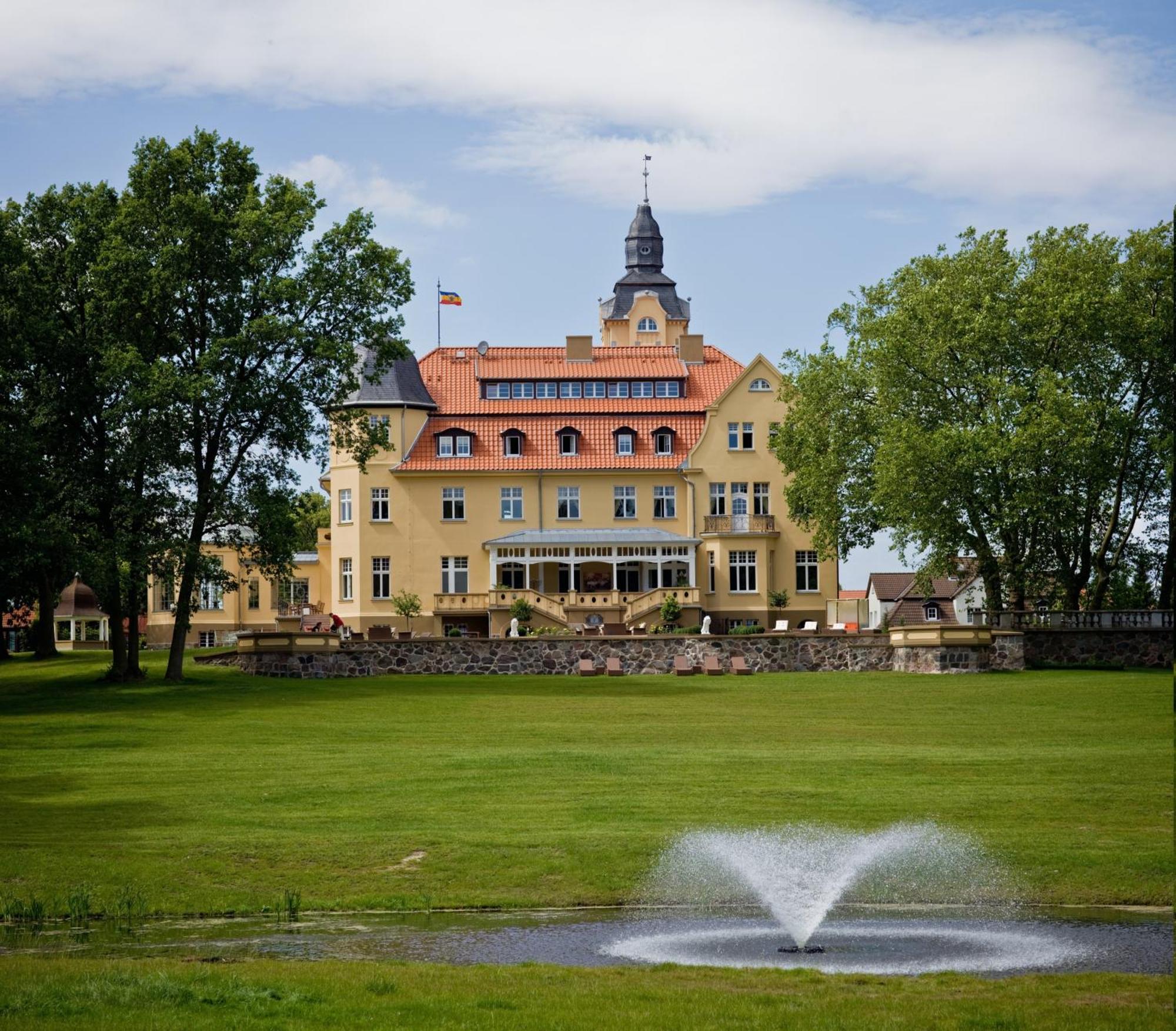 Bernsteinschloss Wendorf  外观 照片